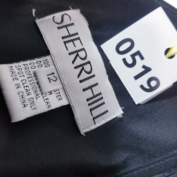 Sherri Hill Floral Fit and Flare Satin Mini Dress Lace Up Back with Pockets - Picture 16 of 16